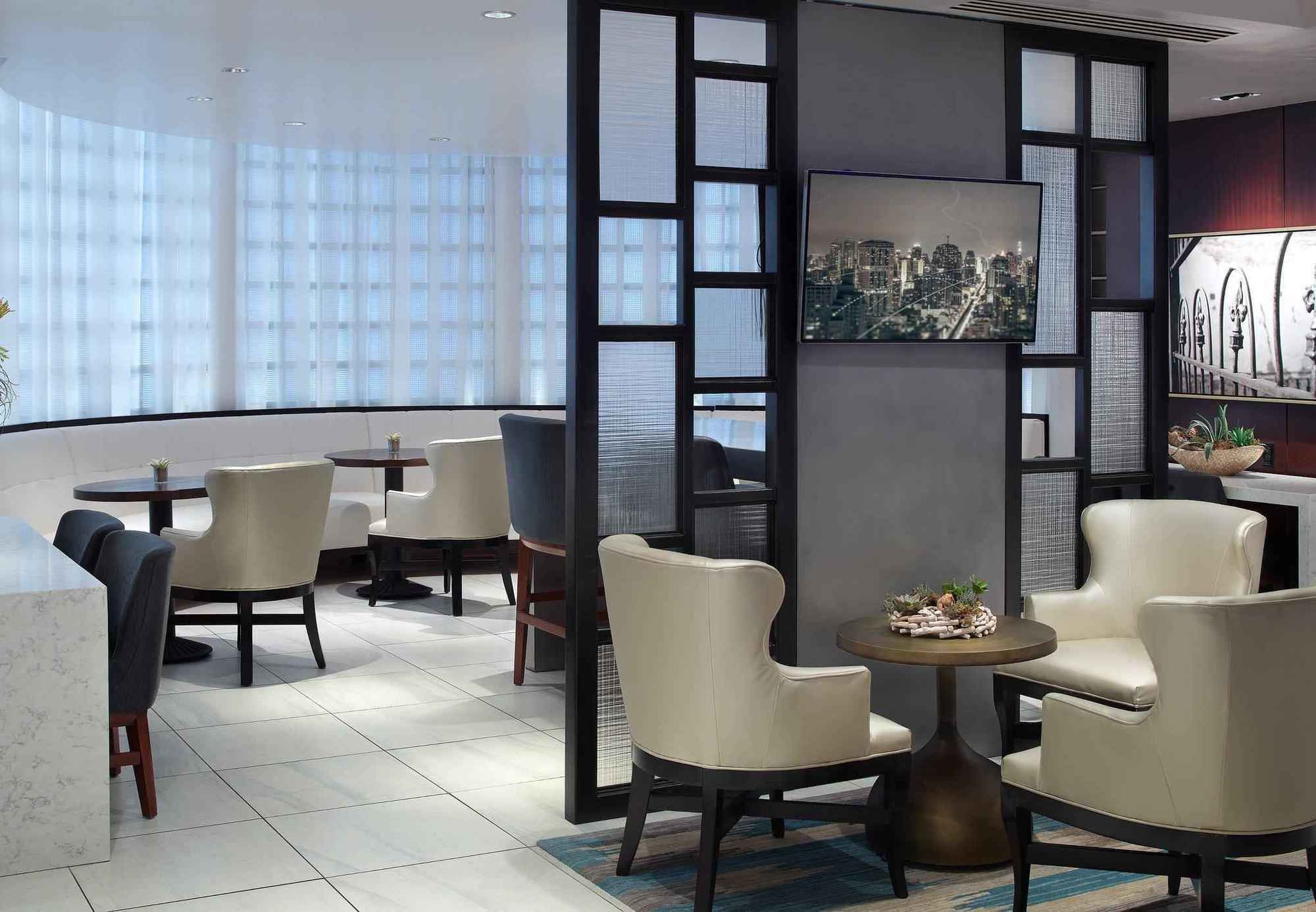 New Orleans Marriott Metairie At Lakeway Exterior foto